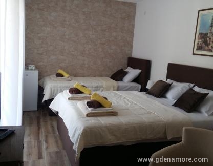 Apartments Zec-Canj, Room 1S, 3S, private accommodation in city Čanj, Montenegro - Soba Br.1 S
